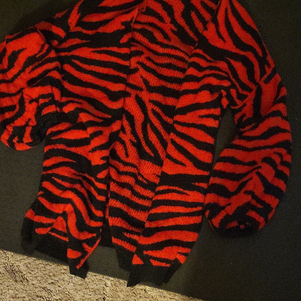 Missguided Red and Black Knit Sweater Long Oversized